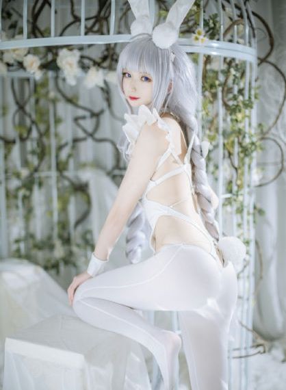 年轻的嫂子在线播放